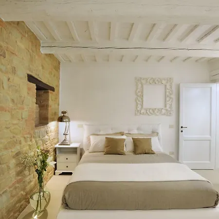 Marcheholiday Casa Nostra